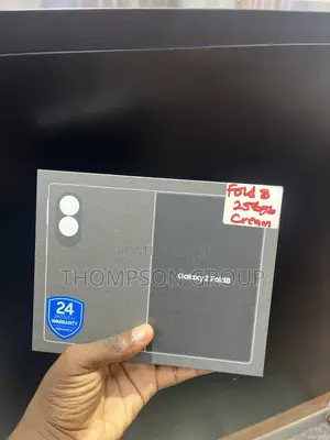 New Samsung Galaxy Z Fold8 256 GB White