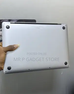 Laptop Apple MacBook Pro 2020 8GB Intel Core i5 SSD 500GB