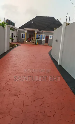 1bdrm Room & Parlour in Iwo Road for rent