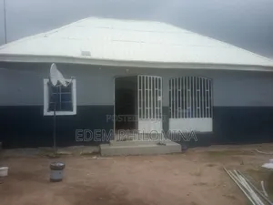 2bdrm Apartment in Airport Road., Lugbe District for rent