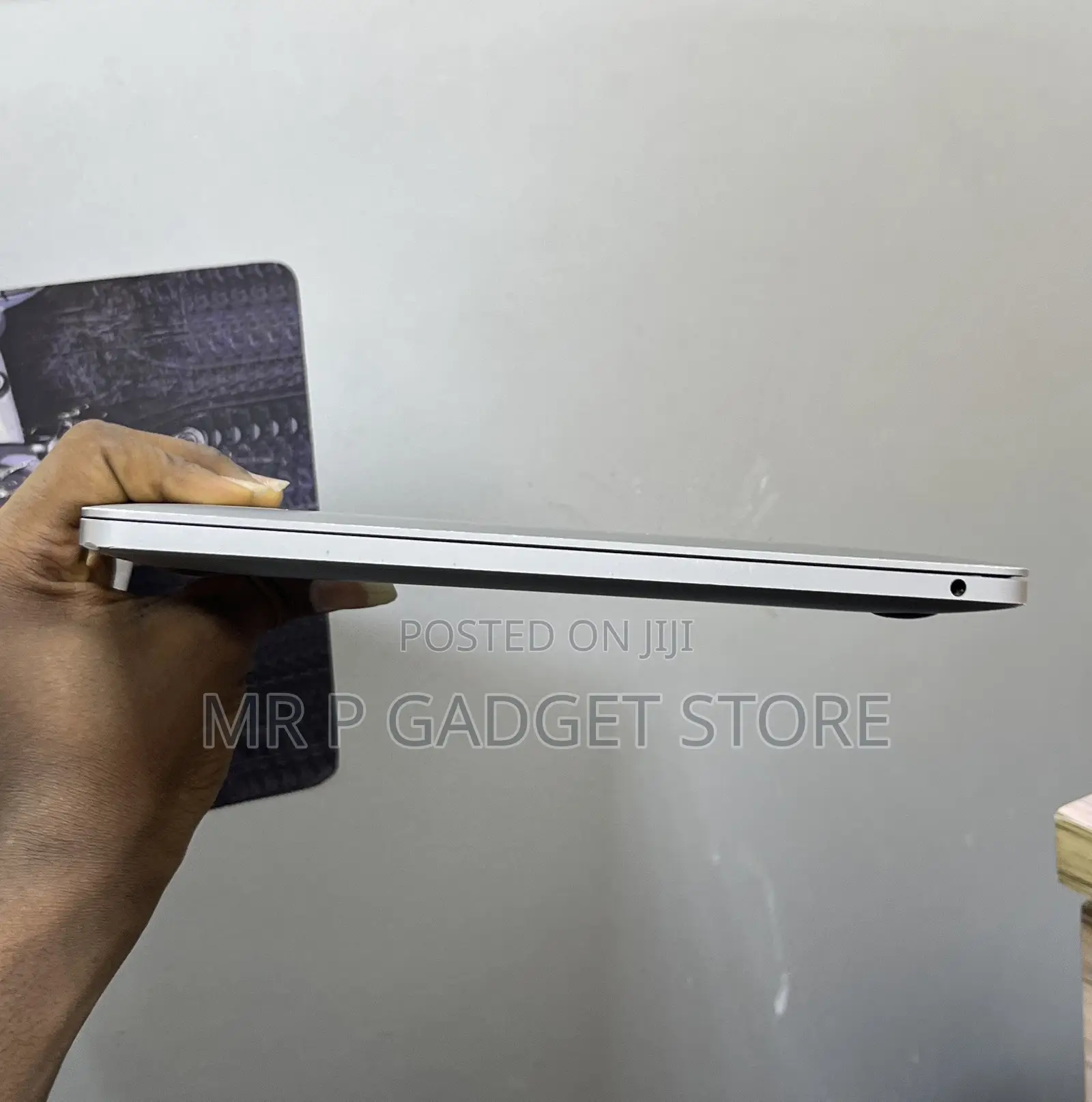 Laptop Apple MacBook Pro 2020 8GB Intel Core i5 SSD 500GB