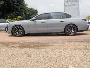 BMW 740 740i Sedan 2025 Gray