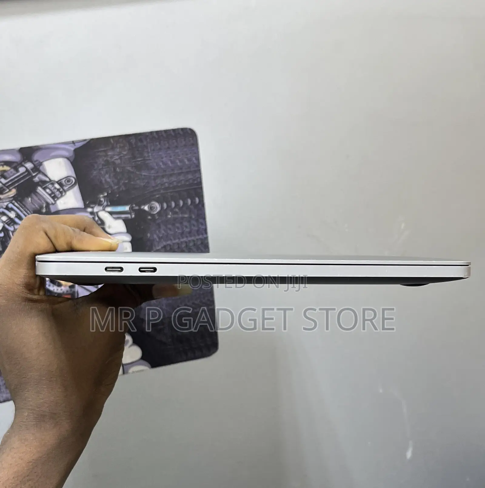 Laptop Apple MacBook Pro 2020 8GB Intel Core i5 SSD 500GB