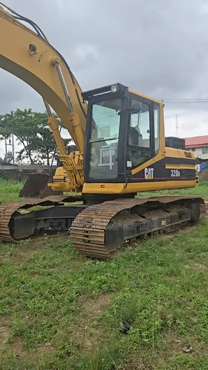 Cat Excavator 320b