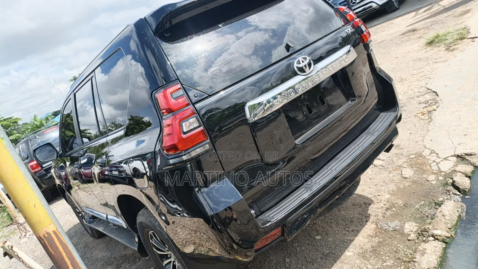 Toyota Land Cruiser Prado 2013 Black