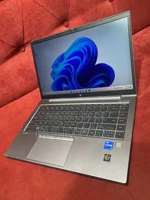 Laptop HP ZBook Firefly G8 16GB Intel Core i5 SSD 256GB