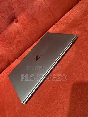 Laptop HP ZBook Firefly G8 16GB Intel Core i5 SSD 256GB