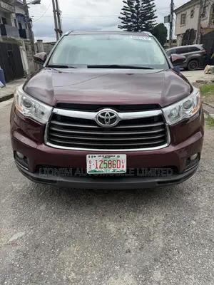 Toyota Highlander XLE 4dr SUV AWD (3.5L 6cyl 6A) 2015 Burgundy