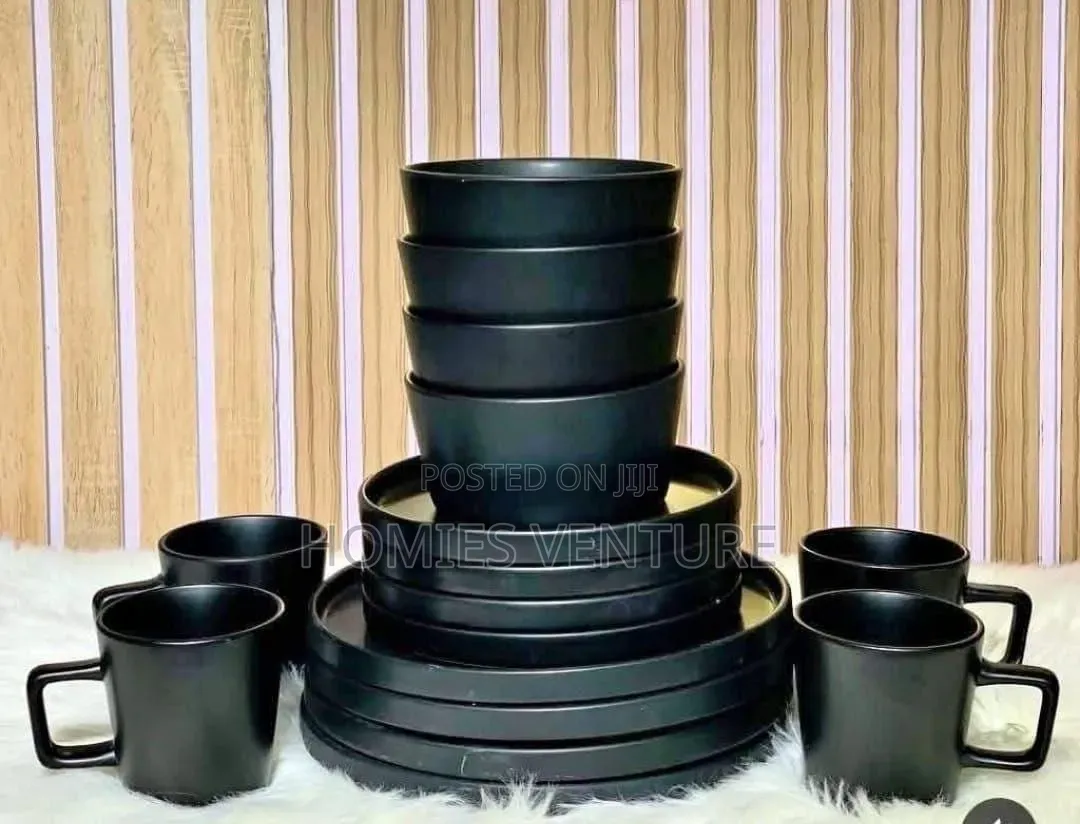 16 Piece Dining Set