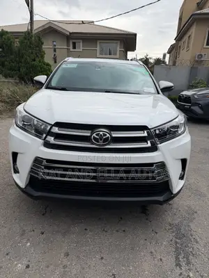 Toyota Highlander Limited Platinum 4dr SUV AWD (3.5L 6cyl 6A) 2015