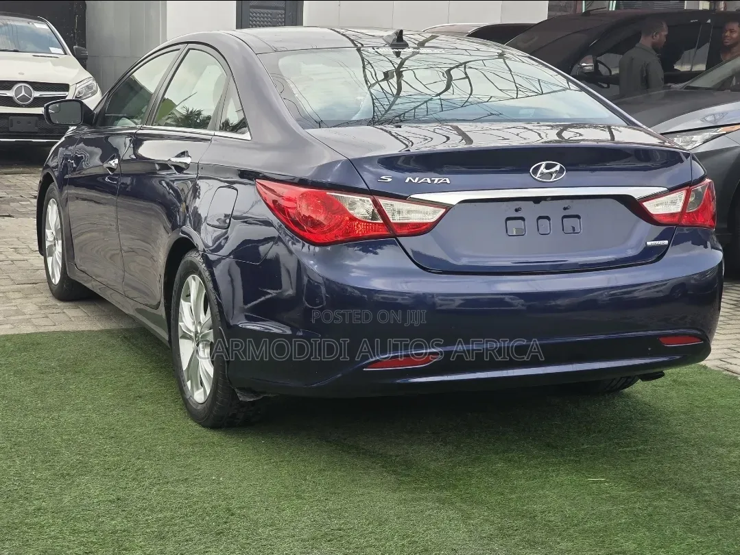 Hyundai Sonata 2012 Blue