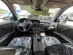 Mercedes-Benz GLK-Class 2010 Black
