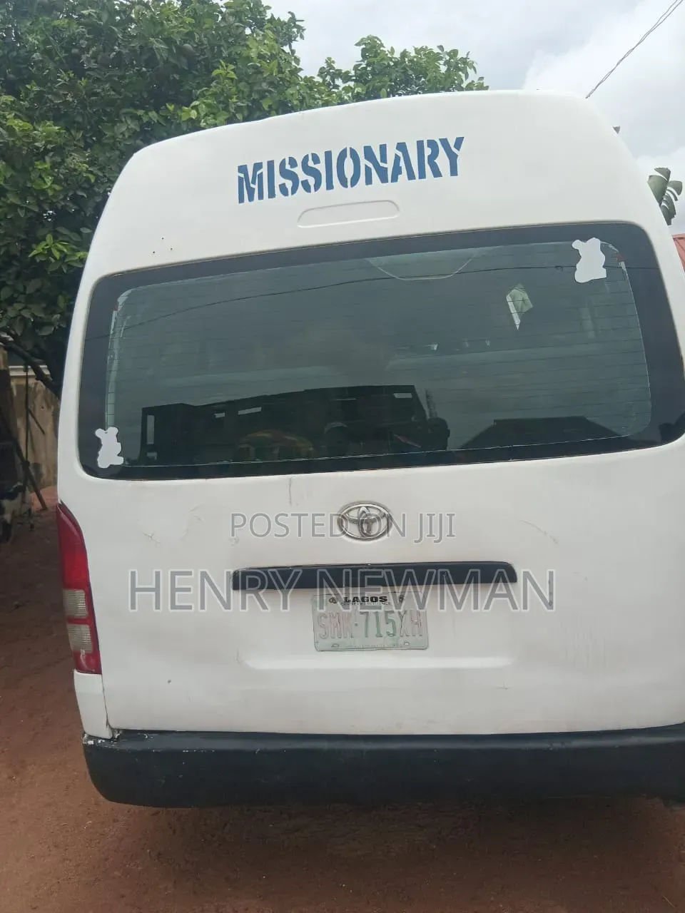 Toyota HiAce 2017 White
