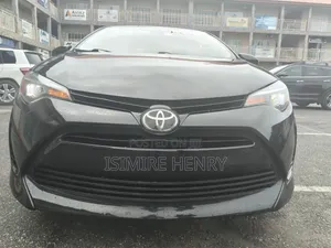 Toyota Corolla LE (1.8L 4cyl 2A) 2018 Black