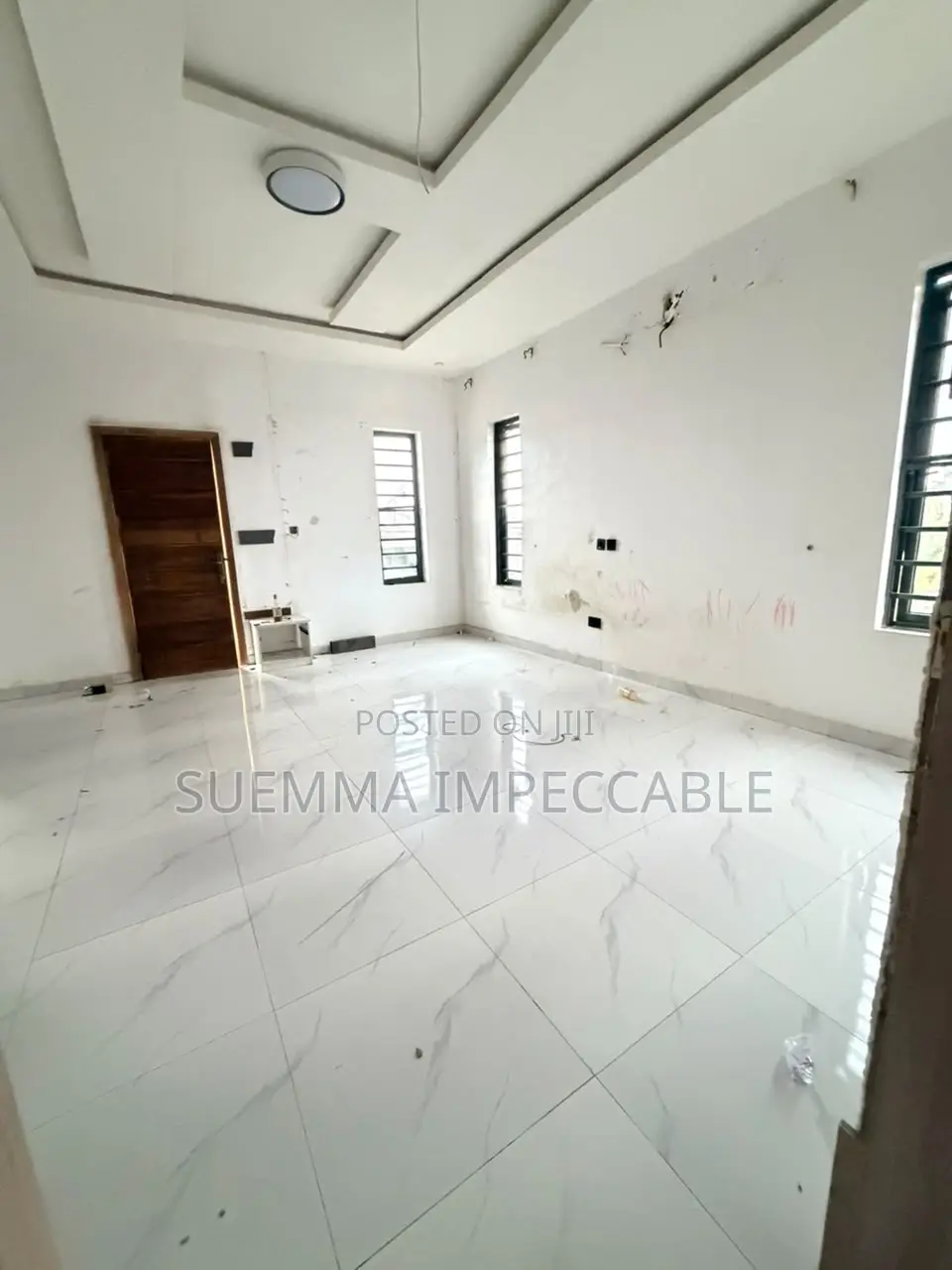 5bdrm Duplex in Chevron for rent