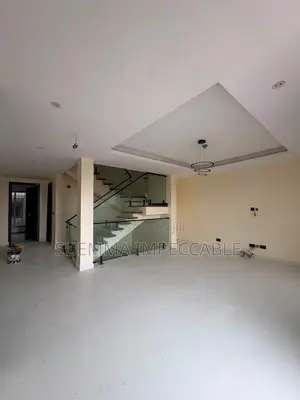 5bdrm Duplex in Chevron for rent