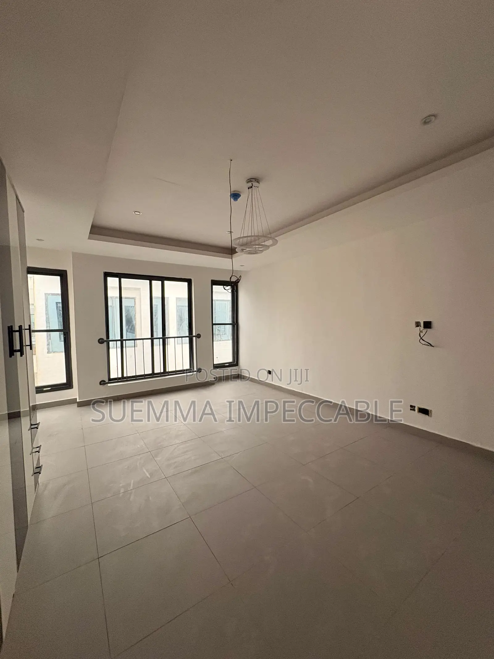 5bdrm Duplex in Chevron for rent