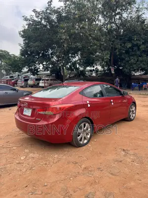 Hyundai Elantra Limited Sedan FWD (1.8L 4cyl 6A) 2013 Red