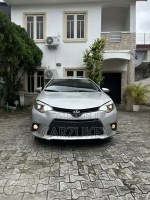 Toyota Corolla 2016 Silver
