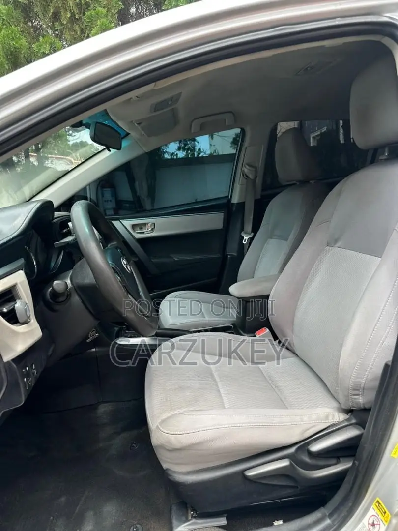 Toyota Corolla 2016 Silver