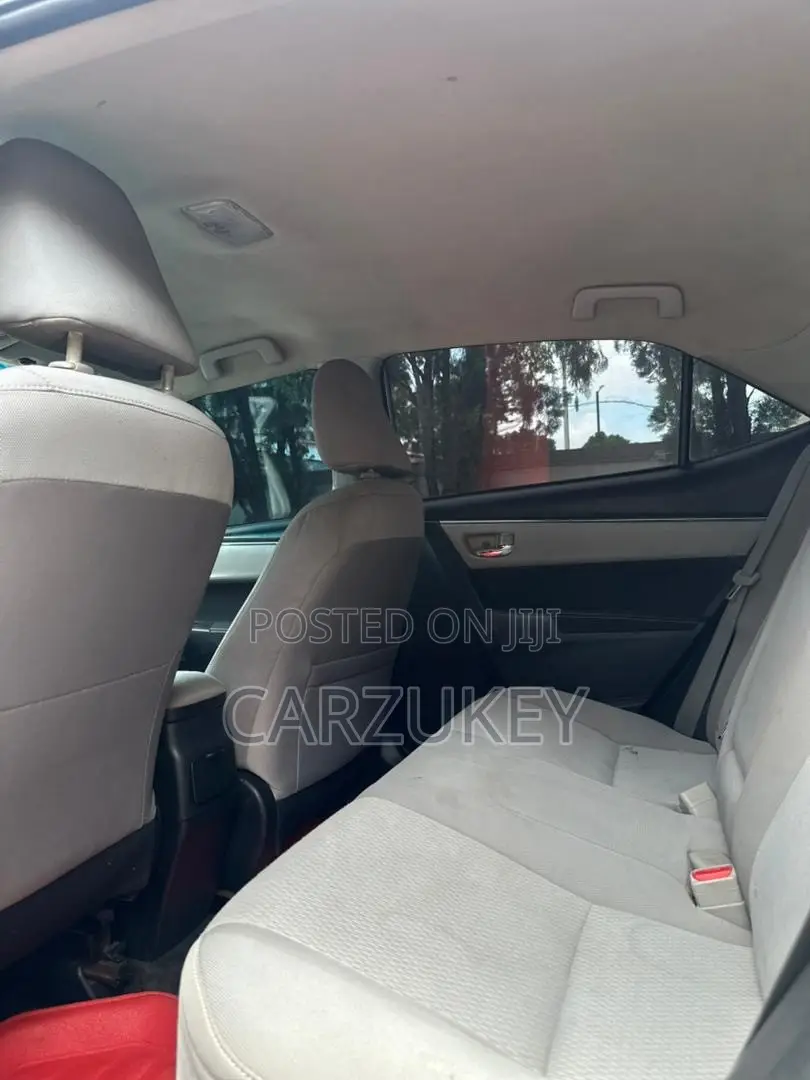 Toyota Corolla 2016 Silver