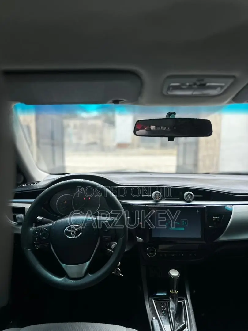 Toyota Corolla 2016 Silver