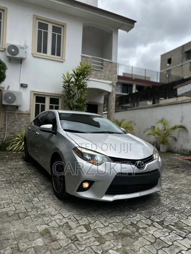 Toyota Corolla 2016 Silver
