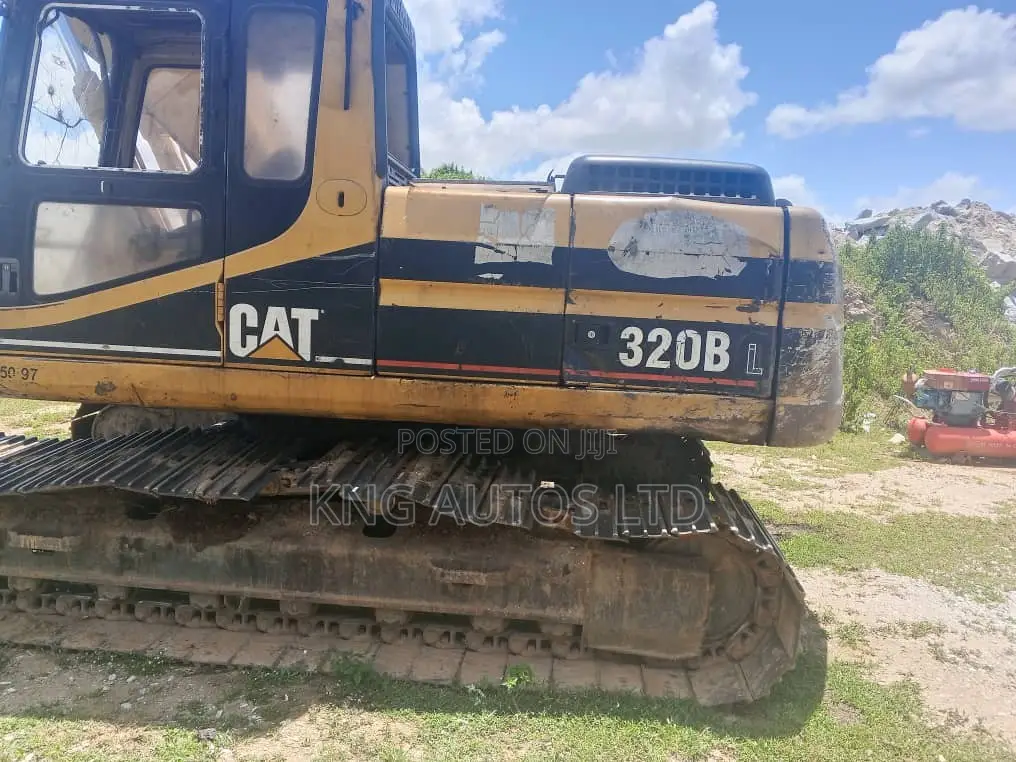 Excavator Cat 320bl