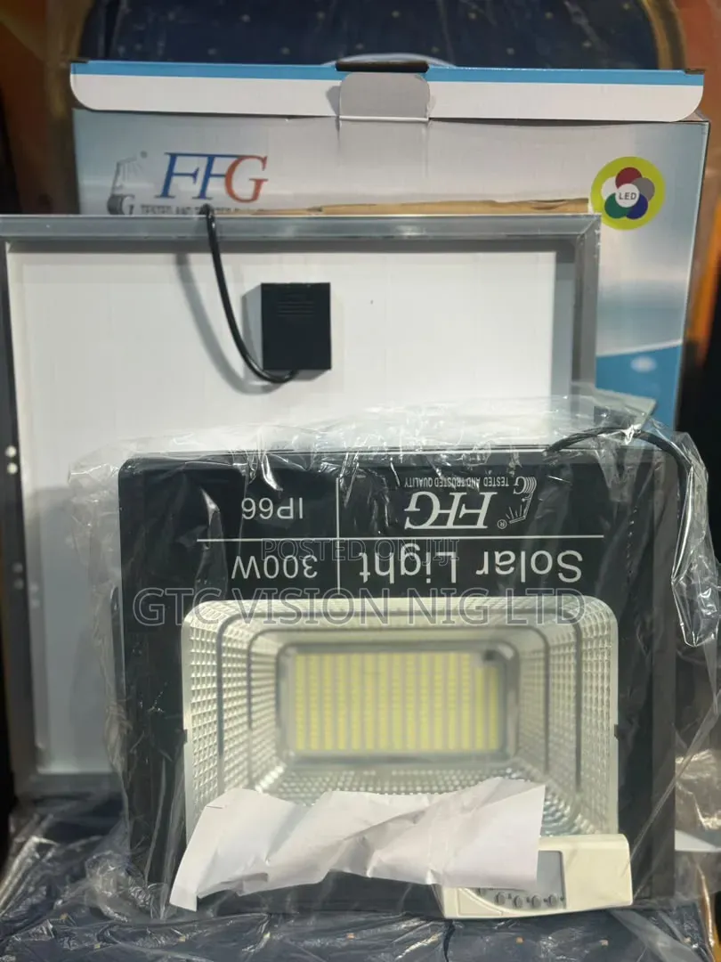 300watts Floodlight With Solar Panel