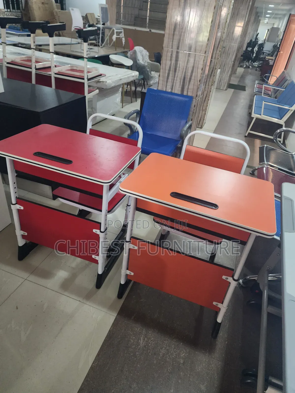 Brand New Reading Desk Available on Ground