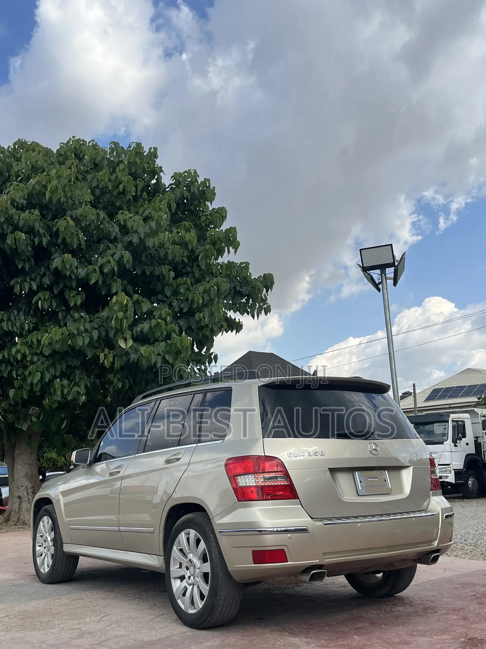 Mercedes-Benz GLK-Class 2012 Gold