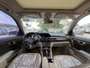 Mercedes-Benz GLK-Class 2012 Gold