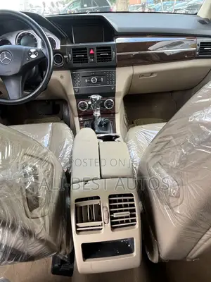 Mercedes-Benz GLK-Class 2012 Gold