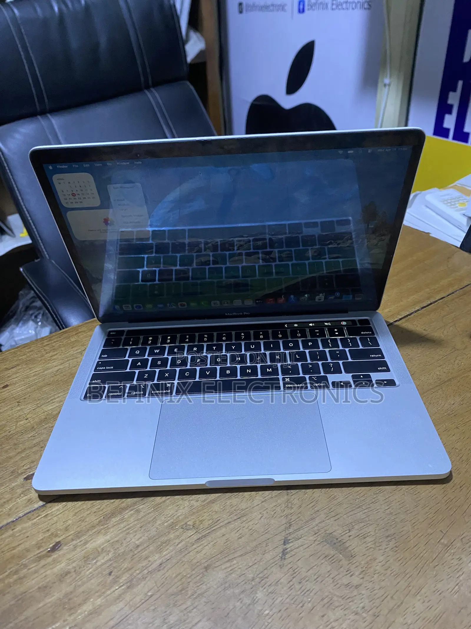 Laptop Apple MacBook 2020 32GB Intel Core i7 SSD 2T