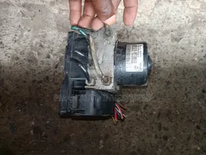 Volvo XC90 T5 2003 ABS Module