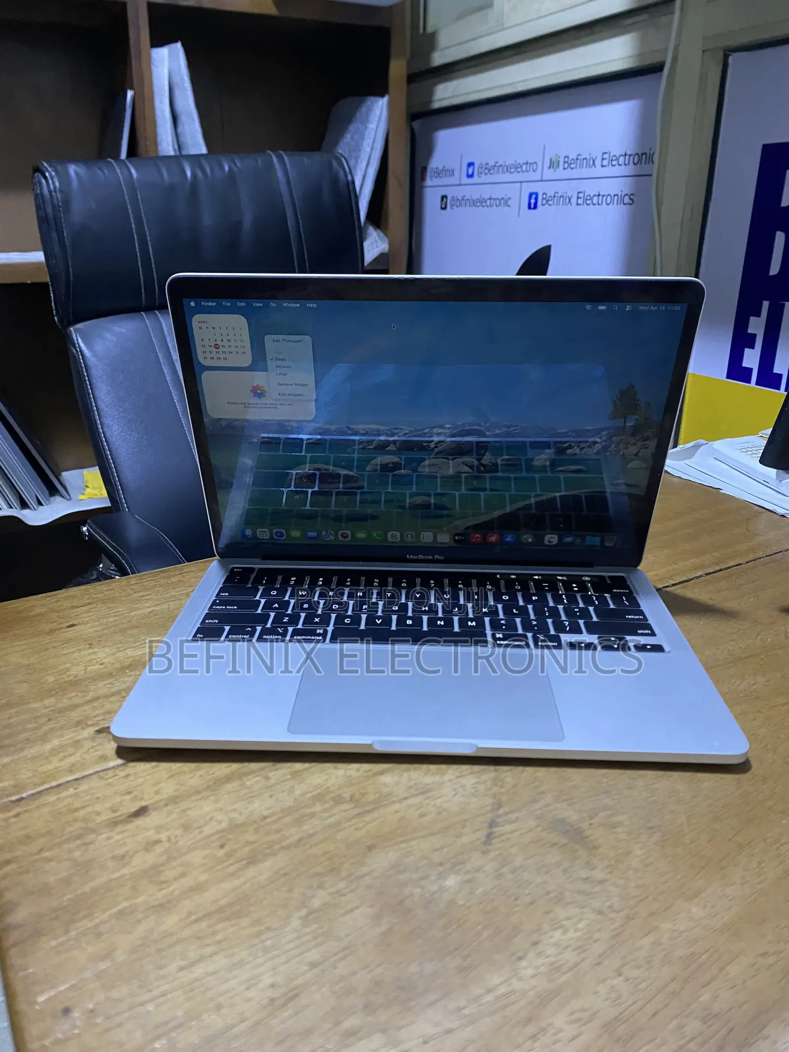 Laptop Apple MacBook 2020 32GB Intel Core i7 SSD 2T