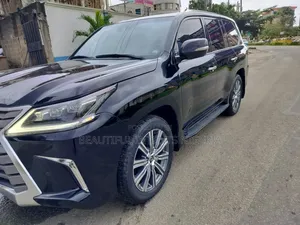 Lexus LX 570 AWD 2016 Black