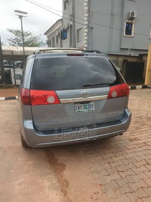 Toyota Sienna XLE AWD 2008 Blue
