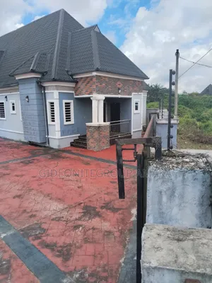 Mini Flat in Back Bz Hotel, Ethiope East for sale