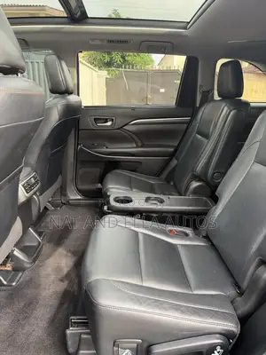 Toyota Highlander Limited Platinum 4x4 V6 (3.5L 6cyl 8A) 2018 Black