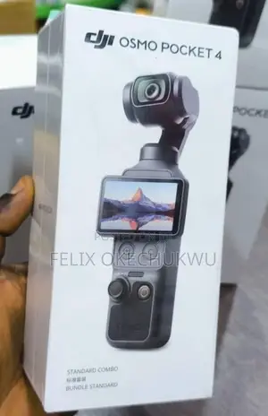 DJI Osmo Pocket 4 Standard Combo