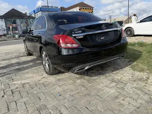 Mercedes-Benz C300 Base 4dr RWD Sedan (2.0L 4cyl 7A) 2015 Black