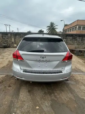 Toyota Venza V6 AWD 2010 Silver