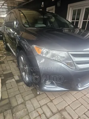 Toyota Venza XLE 4dr Wagon (3.5L 6cyl 6A) 2015 Gray