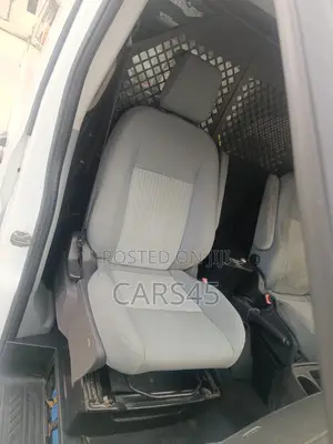 Ford Transit-350 2015 White