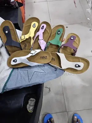 Zara Birken Scissors