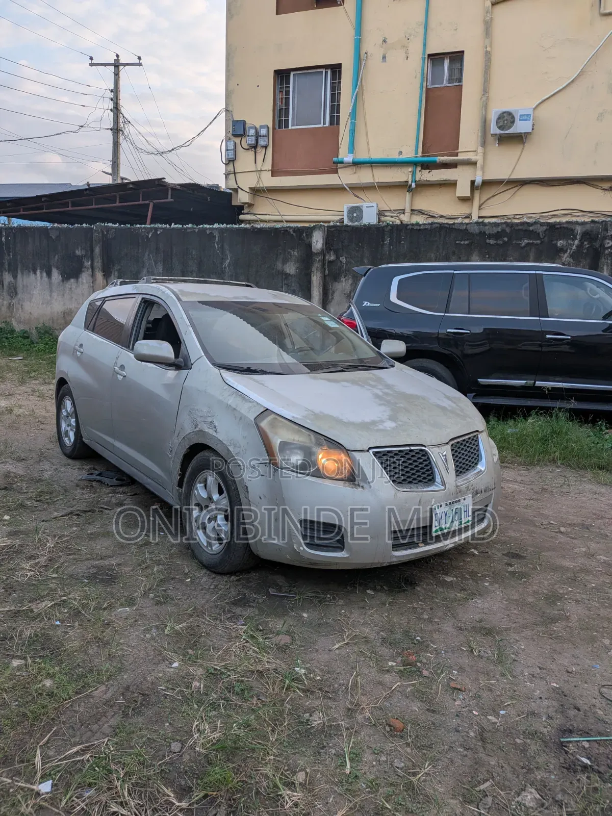 Pontiac Vibe 2009 Silver