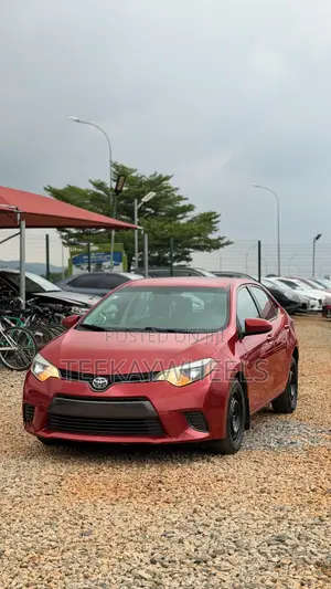 Toyota Corolla LE 4dr Sedan (1.8L 4cyl CVT) 2016 Red