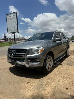 Mercedes-Benz M Class ML350 4MATIC 4dr SUV AWD (3.5L 6cyl 7A) 2014