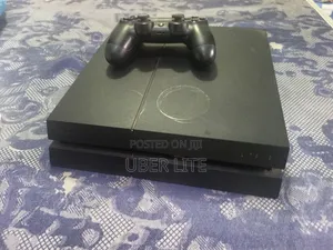 PS4 Console
